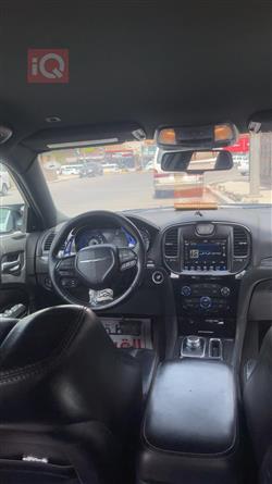 کرایسلەر 300